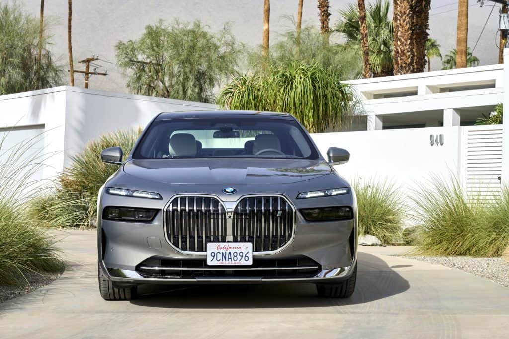 BMW i7 (Imagem: divulgação/BMW)