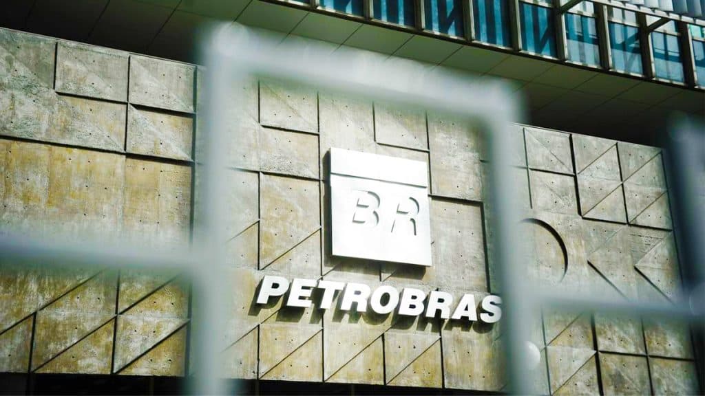 Fachada de prédio da Petrobras