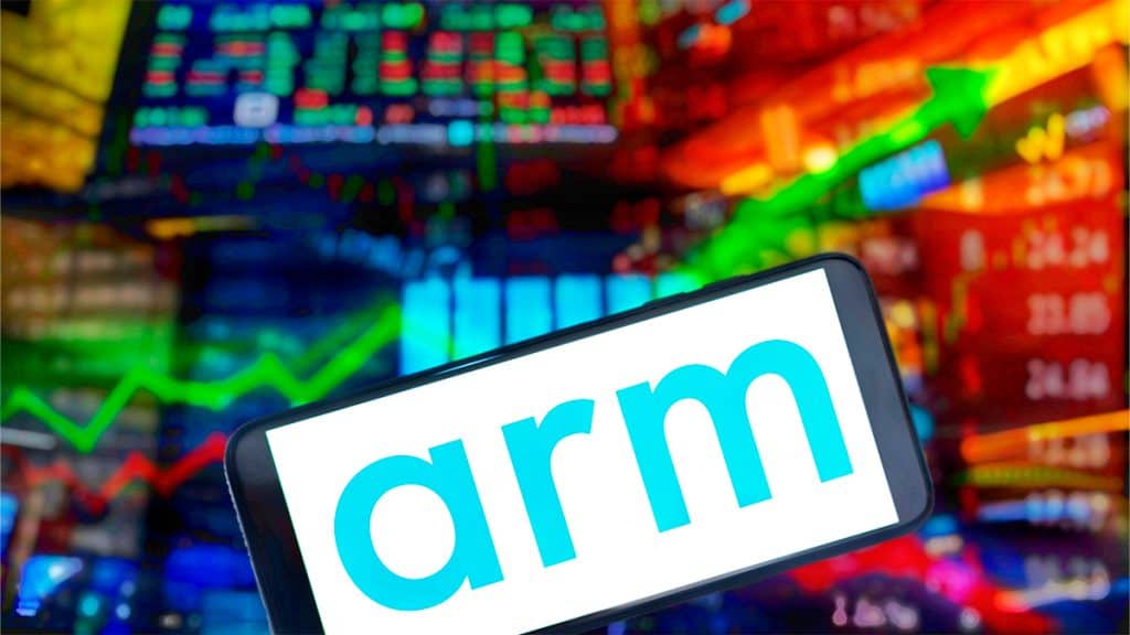 Celular com logotipo da Arm e linhas de ações financeiras ao fundo