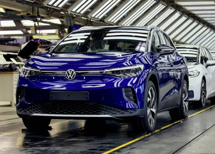 Volkswagen suspende produção de elétricos em fábricas da Alemanha