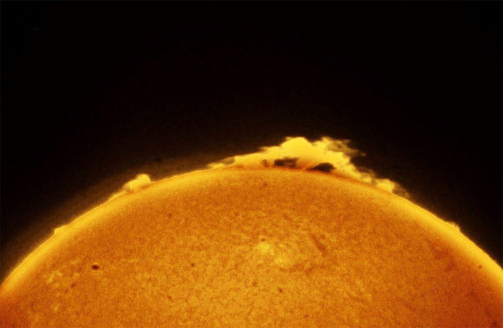 Erupção solar