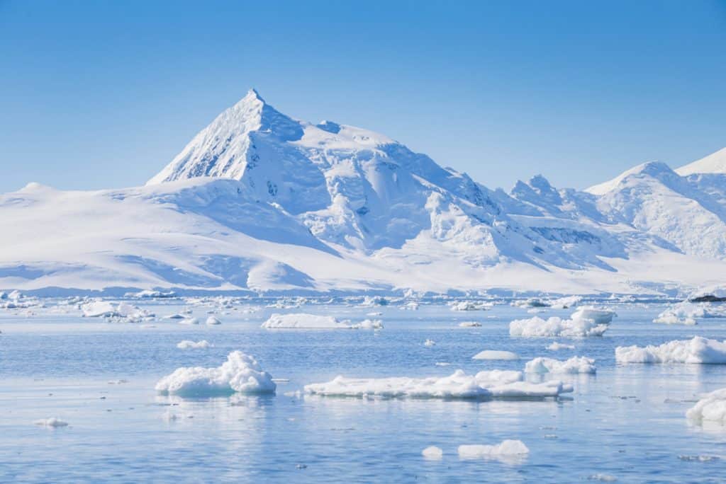 A paisagem foi descoberta abaixo da espessa camada de gelo da Antártica