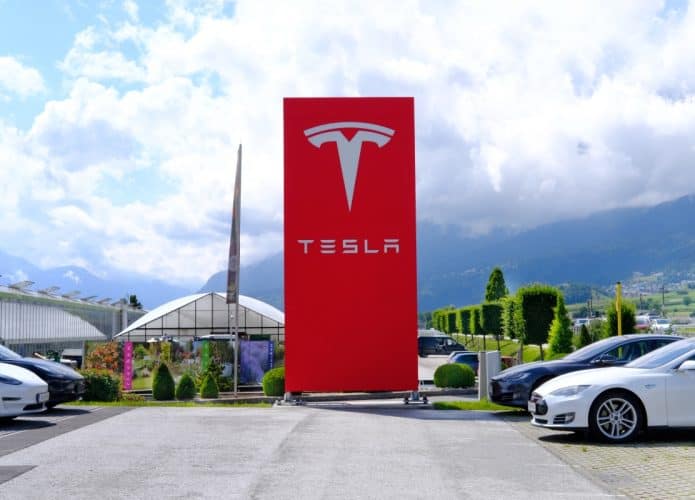 Tesla domina mais de 80% do mercado de veículos elétricos na Noruega
