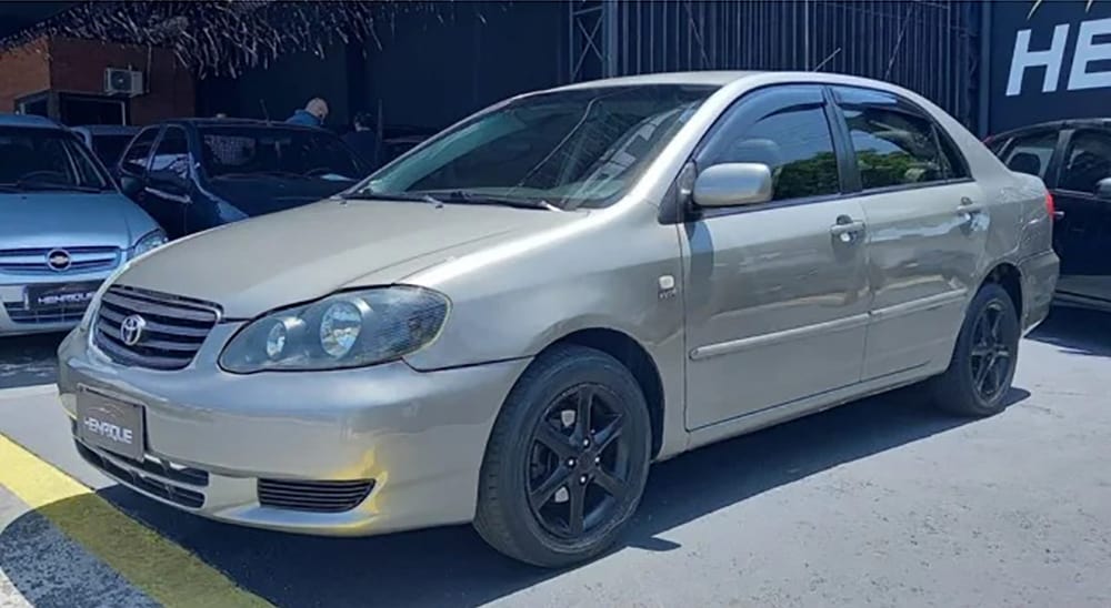 Toyota Corolla 2003 não paga IPVA em SP
