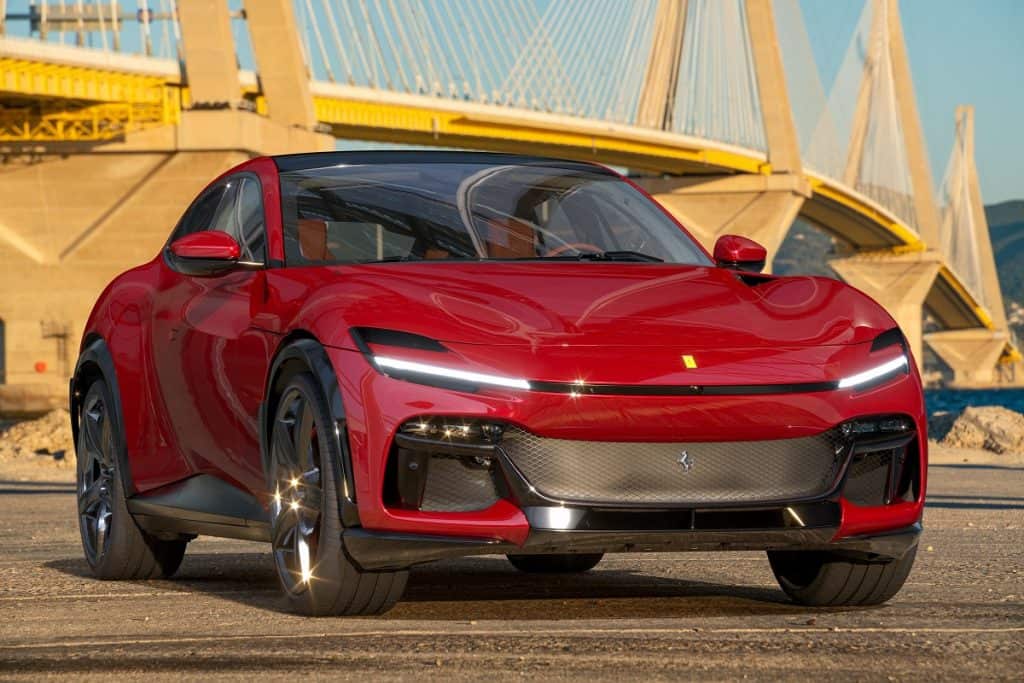 Quais os carros de luxo preferidos por artistas e jogadores no Brasil? No universo das celebridades e dos jogadores de fubebol brasileiros, os carros de luxo são muito mais do que simples meios de transporte. Eles representam status, estilo de vida e até personalidade. Ferrari Purosangue