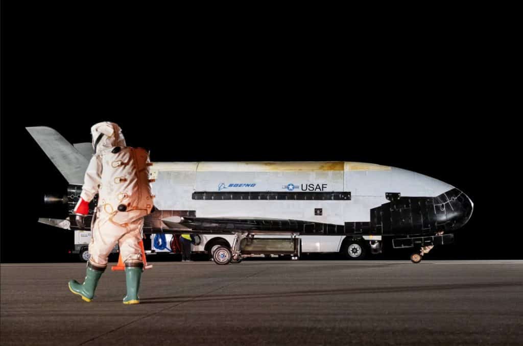 Avião espacial X-37B que será utilizado na missão ultra secreta (Crédito: Força Espacial do Estados Unidos)