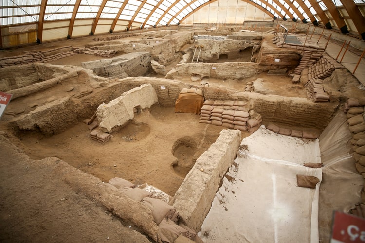 Protocidade de Çatalhöyük (Crédito: Necmettin Erbakan Üniversitesi)