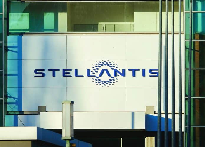 Stellantis anuncia investimento de R$ 30 bilhões no Brasil