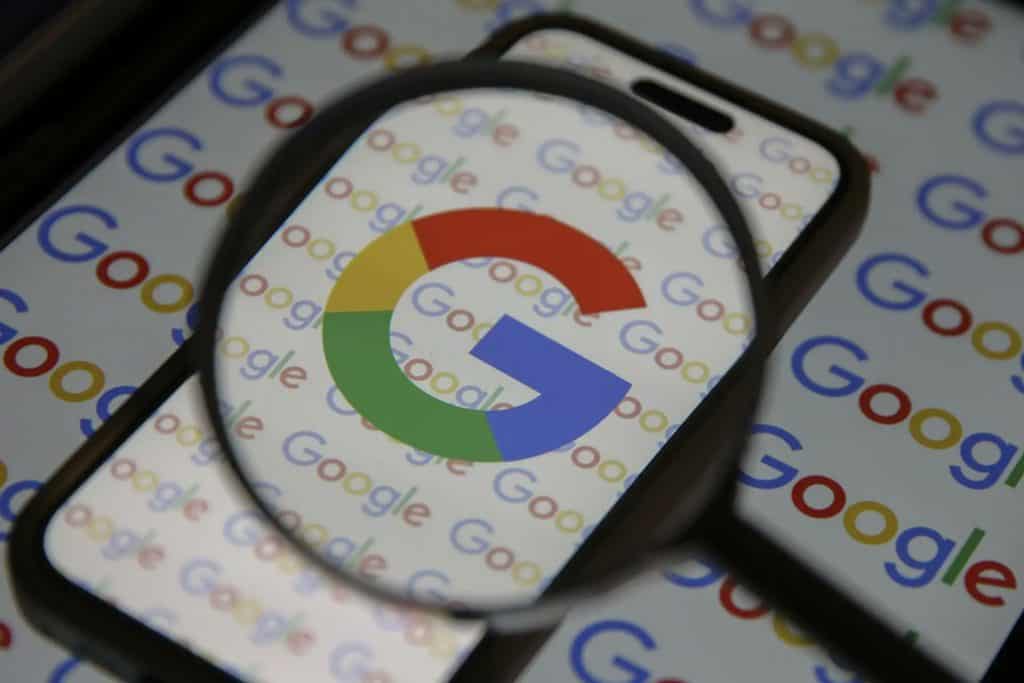 Como verificar informações no Google