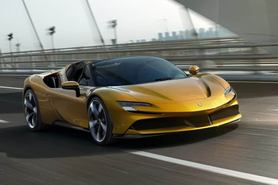 Ferrari SF90 Spider, o carro mais caro a venda no Brasil