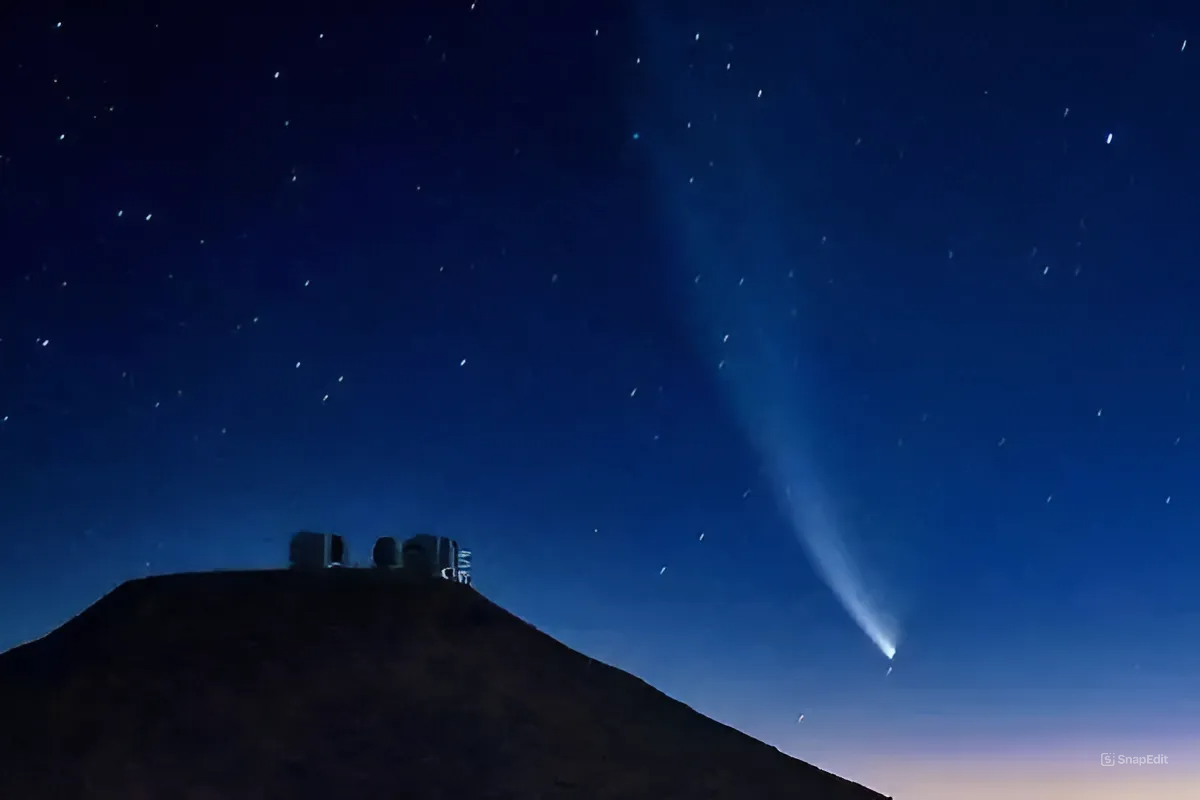 The brightest comet in the past 15 years is approaching Earth