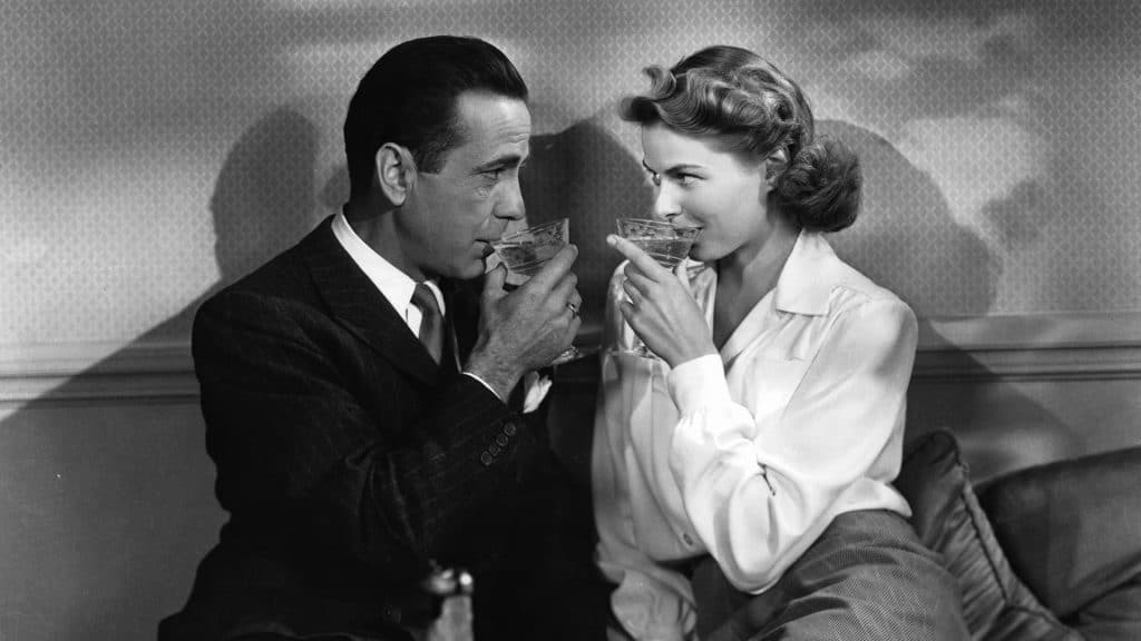 Cena do filme Casablanca, um dos melhores filmes de romance de todos os tempos