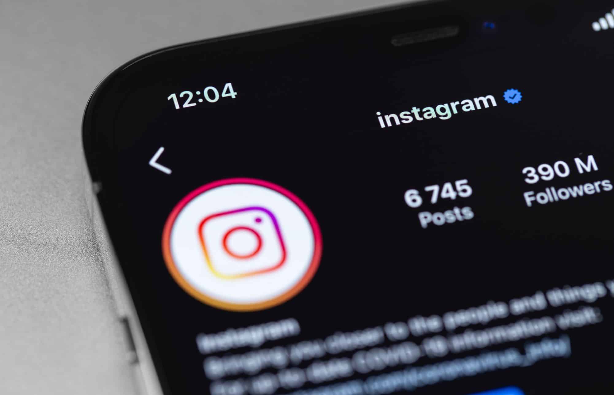 Instagram is recommending inappropriate content for teenagers - Ruetir