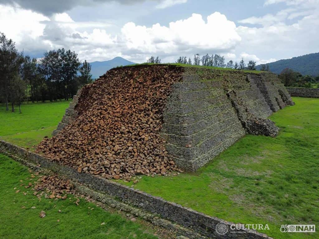 pirâmide demolida no méxico