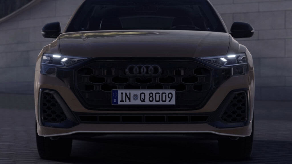 6 tecnologias do Audi Q8 que redefinem a experiência de dirigir um SUV De faróis de LED a painéis totalmente digitais, a Audi aposta em tecnologias que unem sofisticação e desempenho. O Q8 é um dos exemplos mais completos dessa filosofia, reunindo recursos que mudam a experiência de dirigir. Veja seis inovações que mostram por que a montadora continua referência em engenharia automotiva. Lanternas OLED Audi Q8