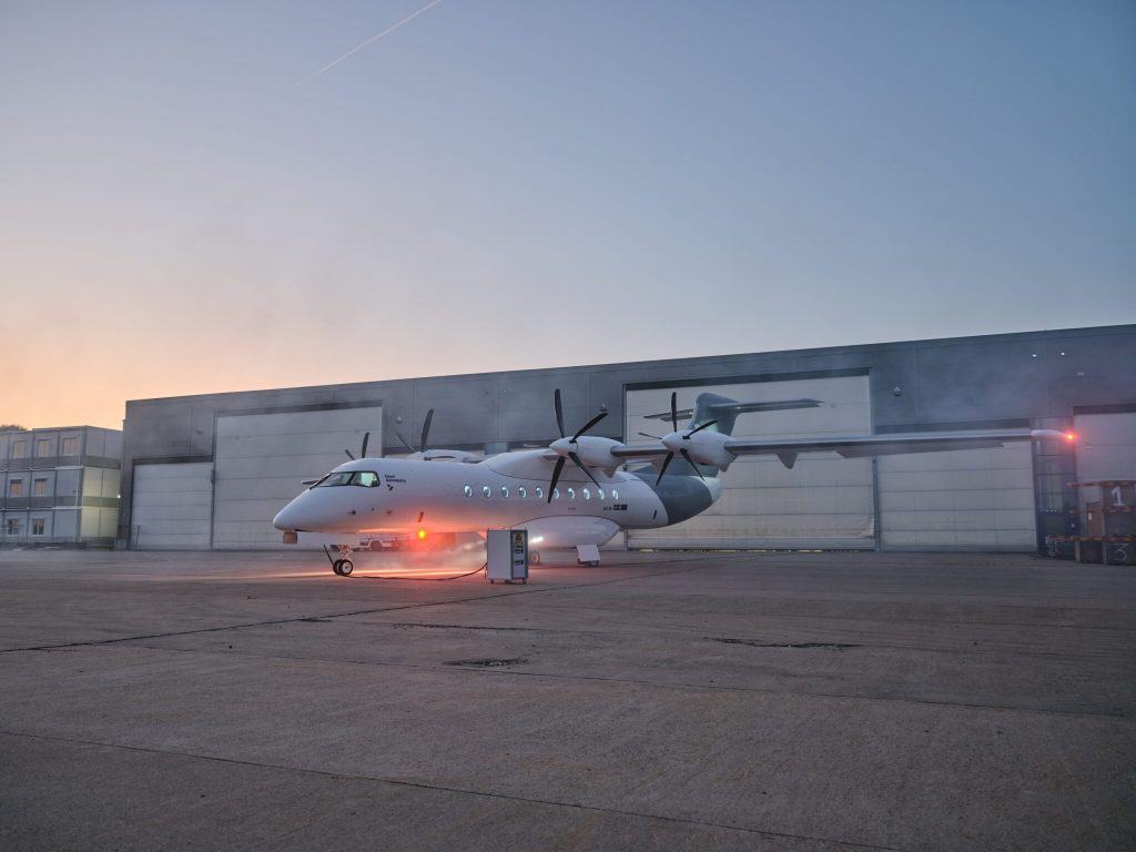 uma aeronave em solo