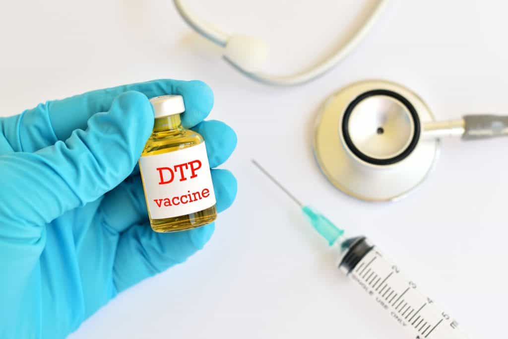 Vacina contra difteria, tétano e coqueluche