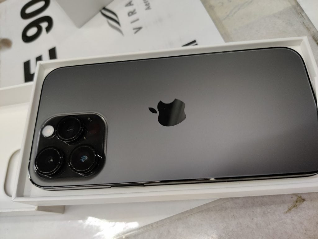 iphone disponível para leilão