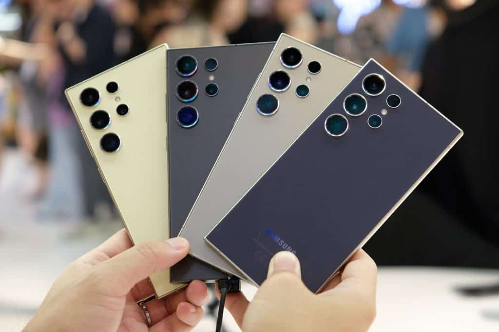 Linha Galaxy S24 está entre os smartphones que vão receber a atualização da Samsung.