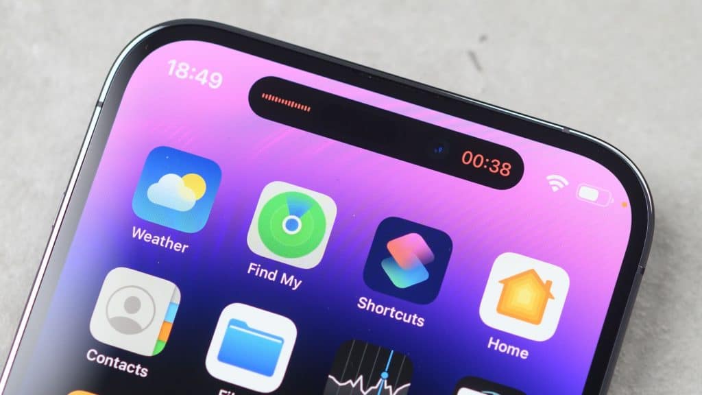 Close na Dynamic Island de um iPhone 14 Pro Max