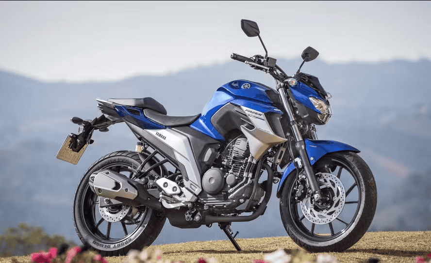 Moto Yamaha Fazer
