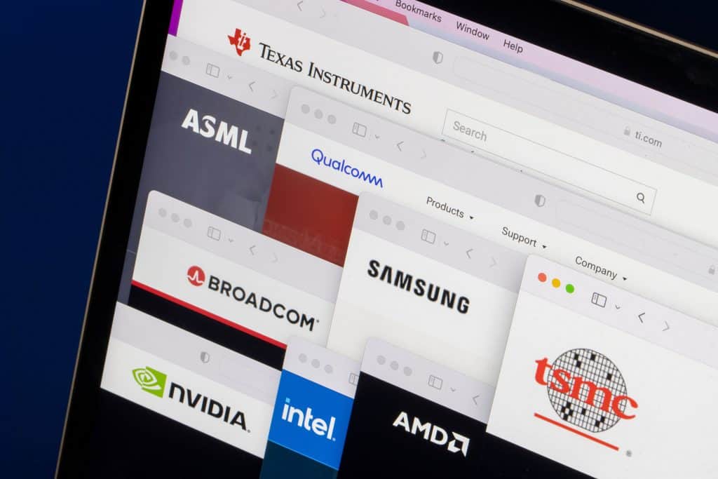 Logos de ASML e outras empresas de tecnologia em um navegador