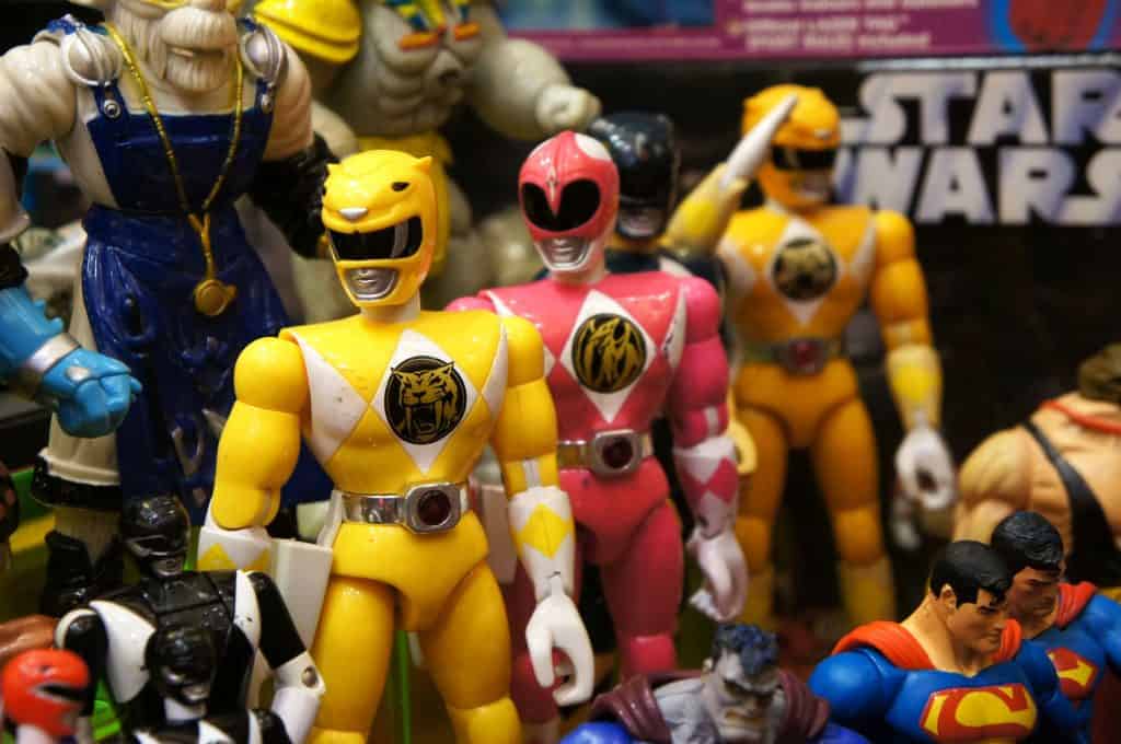 Bonecos de brinquedo inspirados na série de TV Power Rangers