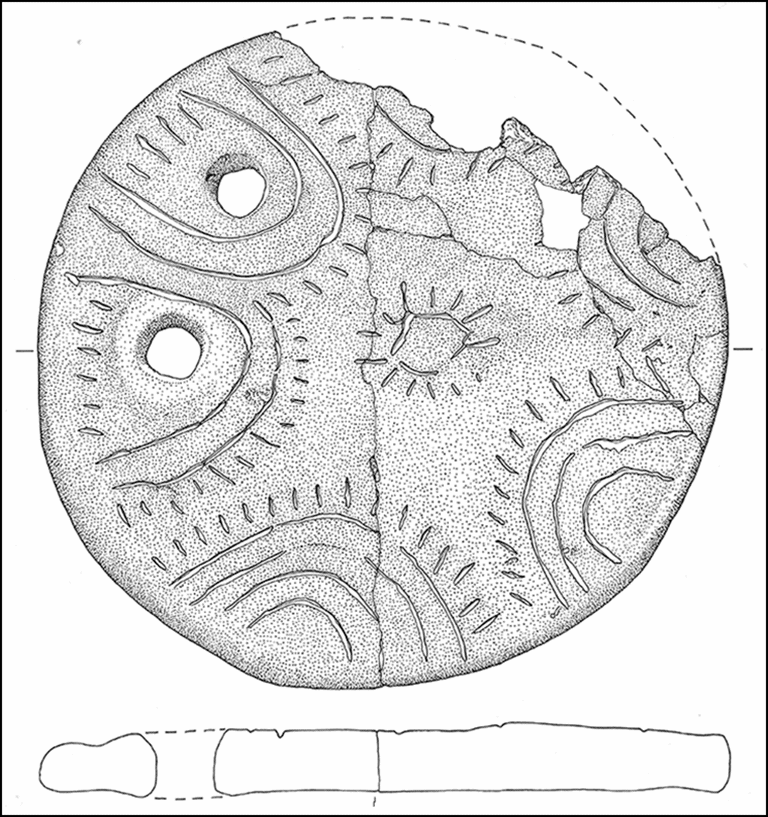 Pedra com desenhos relacionados ao Sol. Imagem faz parte de uma pesquisa sobre sacrifício na Idade da Pedra