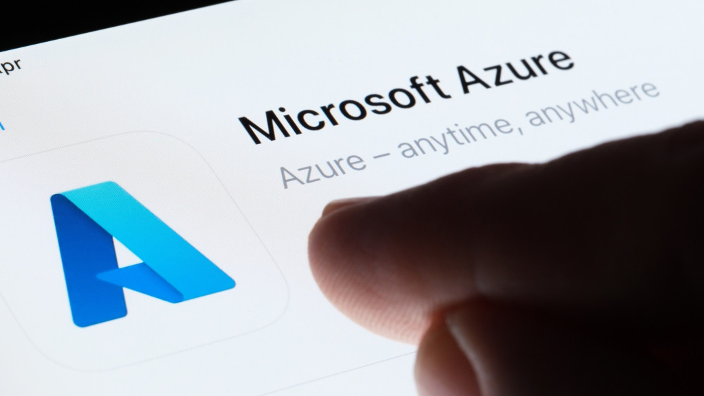 Microsoft bloqueia acesso do Exército de Israel a serviços de nuvem A Microsoft encerrou e desativou um conjunto de serviços de nuvem e IA para uma unidade do Ministério da Defesa de Israel (IMOD, na sigla em inglês) que estariam sendo usados para ações de vigilância de civis palestinos. A decisão foi comunicada em uma carta assinada pelo presidente da Microsoft, Brad Smith, em resposta à denúncia feita pelo jornal The Guardian. microsoft azure