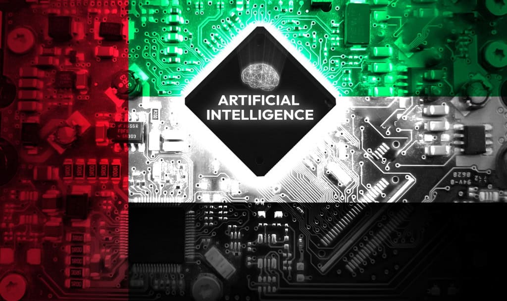 Abu Dhabi lança IA de baixo custo para rivalizar com OpenAI A corrida global pela inteligência artificial (IA) ganhou um novo competidor. A Universidade Mohamed bin Zayed de Inteligência Artificial (MBZUAI), instituição de pesquisa fundada nos Emirados Árabes Unidos, anunciou o lançamento do K2 Think, um modelo de raciocínio que promete entregar desempenho equivalente aos sistemas mais avançados do mercado, mas com uma estrutura muito menor e custos reduzidos. símbolo de IA sobre a bandeira dos Emirados Árabes Unidos