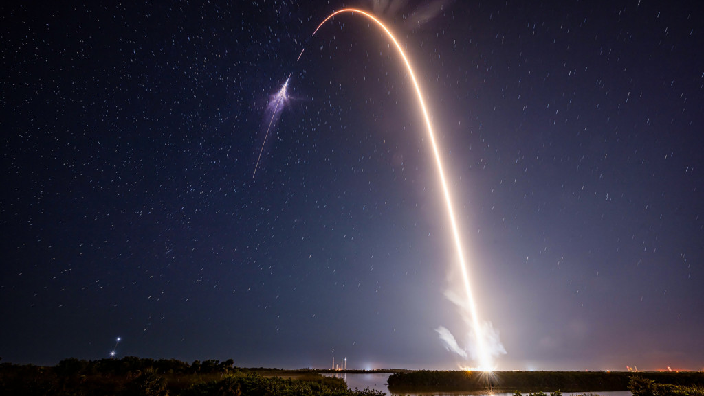 SpaceX lança sondas que vão monitorar o Sol e mapear os limites do Sistema Solar A SpaceX lançou nesta quarta-feira (24) três sondas que vão ajudar cientistas a entender melhor como o Sol afeta a Terra e até onde vai a fronteira do nosso Sistema Solar. O foguete Falcon 9 decolou do Centro Espacial Kennedy, na Flórida, levando a bordo a principal missão, chamada IMAP (Interstellar Mapping and Acceleration Probe), além de outros dois satélites. Foguete Falcon 9, da SpaceX, na ocasião do lançamento da missão Ax-4, da Axiom Space
