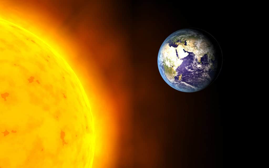 Frota de espaçonaves pode detectar ameaças vindas do Sol, aponta estudo Quatro espaçonaves que irão compor a Space Weather Investigation Frontier (SWIFT), missão proposta pela NASA, poderiam ser utilizadas para melhorar o sistema de alertas de eventos potencialmente perigosos ao planeta Terra. É o caso de tempestades solares, por exemplo. Frota de espaçonaves pode detectar ameaças vindas do Sol, aponta estudo