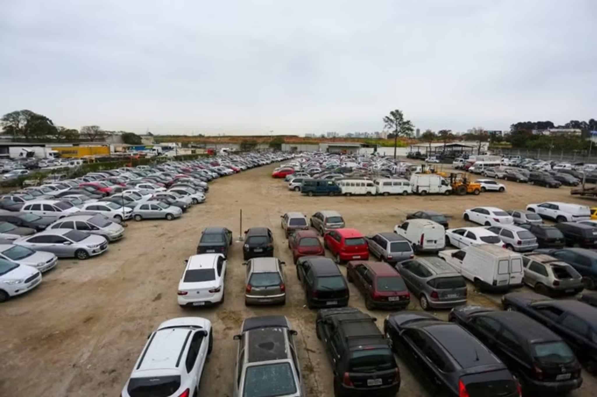 Leilão do Detran-SP tem carro por R$ 4,5 mil