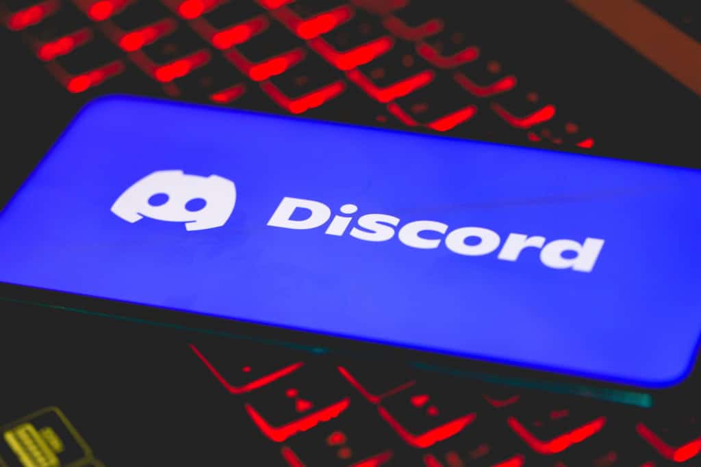 Como o discurso de ódio se espalha em comunidades de games As plataformas de games online sempre foram vistas como espaços de diversão e socialização entre amigos. No entanto, elas estão se tornando alvo de autoridades e especialistas em segurança digital, explica matéria no Axios. Como o discurso de ódio se espalha em comunidades de games