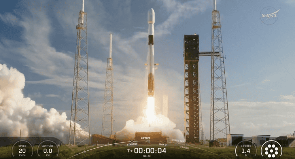 ISS: espaçonave com suprimentos finalmente chega após atraso Após atrasar, a maior espaçonave de carga já construída pela Northrop Grumman chegou com sucesso à Estação Espacial Internacional (ISS, na sigla em inglês) nesta quinta-feira (18), em sua missão de estreia. A nova versão jumbo da Cygnus, batizada de Cygnus XL, entregou cerca de 4,99 toneladas de suprimentos ao laboratório orbital. lançamento cygnus XL