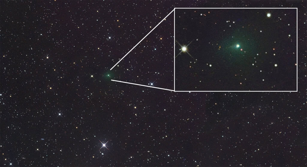 Veja a “cabeleira” verde de gás do visitante interestelar 3I/ATLAS Desde que foi descoberto, em 1º de julho, o cometa 3I/ATLAS está na mira de diversos telescópios espaciais e terrestres. As observações são analisadas por cientistas do mundo todo, empenhados em desvendar todos os segredos desse objeto, que é apenas o terceiro visitante interestelar já detectado no Sistema Solar. Veja a “cabeleira” verde de gás do visitante interestelar 3I/ATLAS