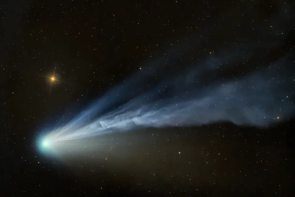Andrômeda vence concurso “Fotografia Astronômica de 2025” – veja os ganhadores de todas as categorias Centenas de imagens espetaculares encantaram os olhos dos jurados que ajudaram a eleger as melhores fotografias de astronomia de 2025, na 17ª edição do concurso Fotógrafo de Astronomia do Observatório Real de Greenwich, Inglaterra. O grande destaque da premiação foi um registro incrível de Andrômeda, a galáxia espiral mais próxima da Via Láctea. Andrômeda vence concurso “Fotografia Astronômica de 2025” – veja os ganhadores de todas as categorias