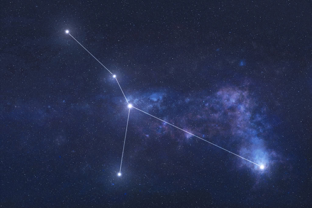 Nem espiral, nem elíptica: conheça a galáxia “híbrida” que intriga astrônomos O telescópio espacial Hubble, operado em conjunto pela NASA e pela Agência Espacial Europeia (ESA, na sigla em inglês), registrou uma imagem intrigante da galáxia NGC 2775, localizada a 67 milhões de anos-luz de distância, na constelação de Câncer. Constelação de câncer