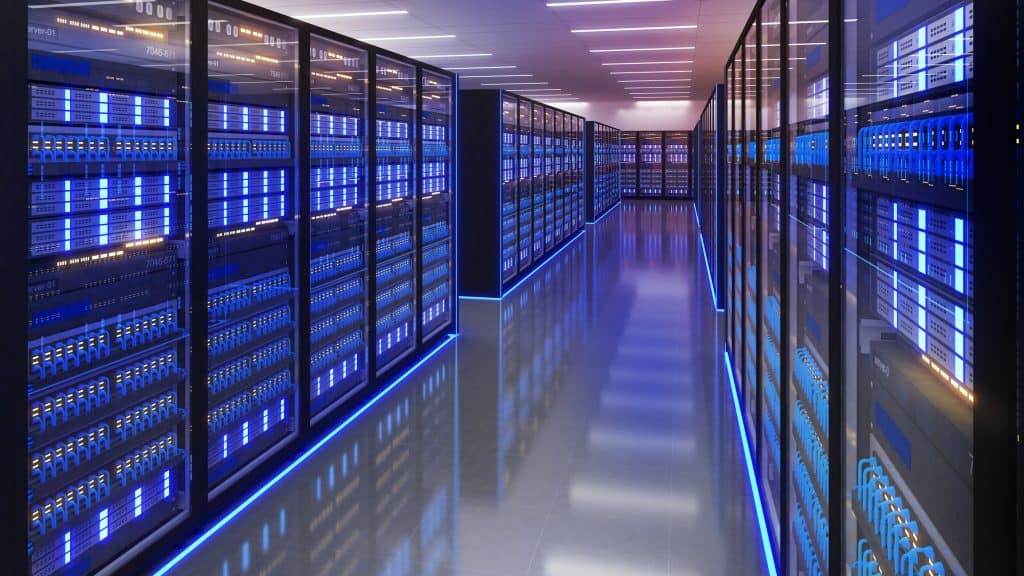 Investimentos em data centers nos EUA atingem recorde A popularização da inteligência artificial tem provocado diversos efeitos. Enquanto as grandes empresas do setor disputam uma corrida acirrada para desenvolver ferramentas mais eficazes, a demanda por infraestrutura aumenta consideravelmente. data center