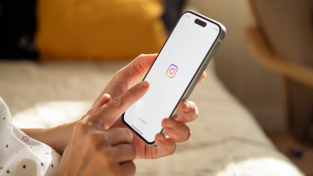 Instagram ainda mostra conteúdos perigosos a jovens, diz pesquisa Atenção: a matéria a seguir inclui uma discussão sobre suicídio. Se você ou alguém que você conhece precisar de ajuda, procure ajuda especializada. O Centro de Valorização da Vida (CVV) funciona 24h por dia pelo telefone 188. Também é possível conversar por chat ou e-mail. Instagram
