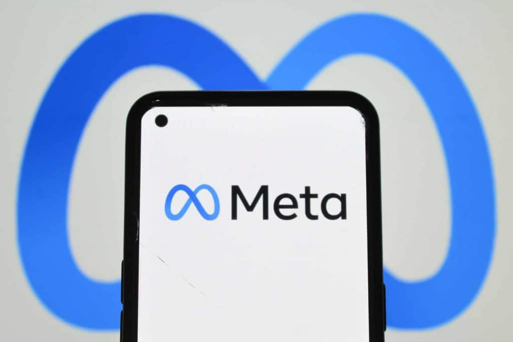 Meta adquire startup de chips para reforçar IA interna A Meta está adquirindo a startup de semicondutores Rivos, especializada no desenvolvimento de GPUs (unidades de processamento gráfico) voltadas para inteligência artificial, segundo fontes próximas ao negócio revelaram para a Bloomberg. Meta adquire startup de chips para reforçar IA interna