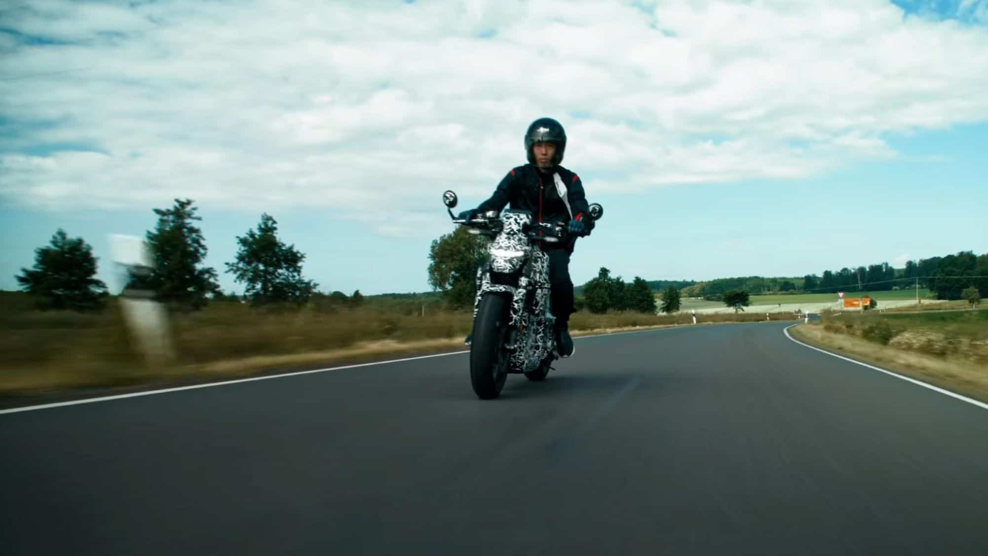 Honda revela data da sua primeira moto elétrica com carregamento rápido