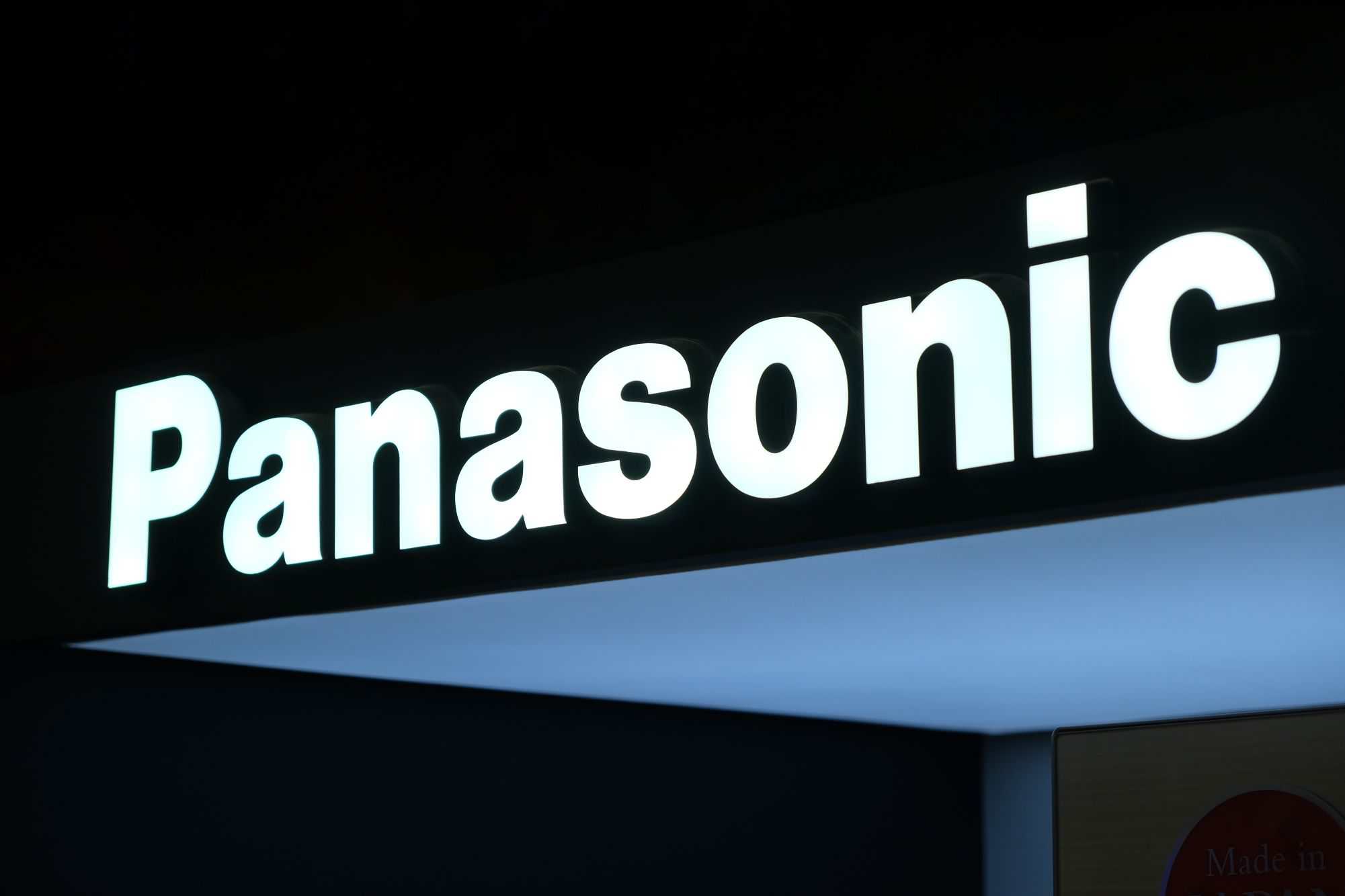 Panasonic desenvolve bateria que pode aumentar autonomia de carros da Tesla