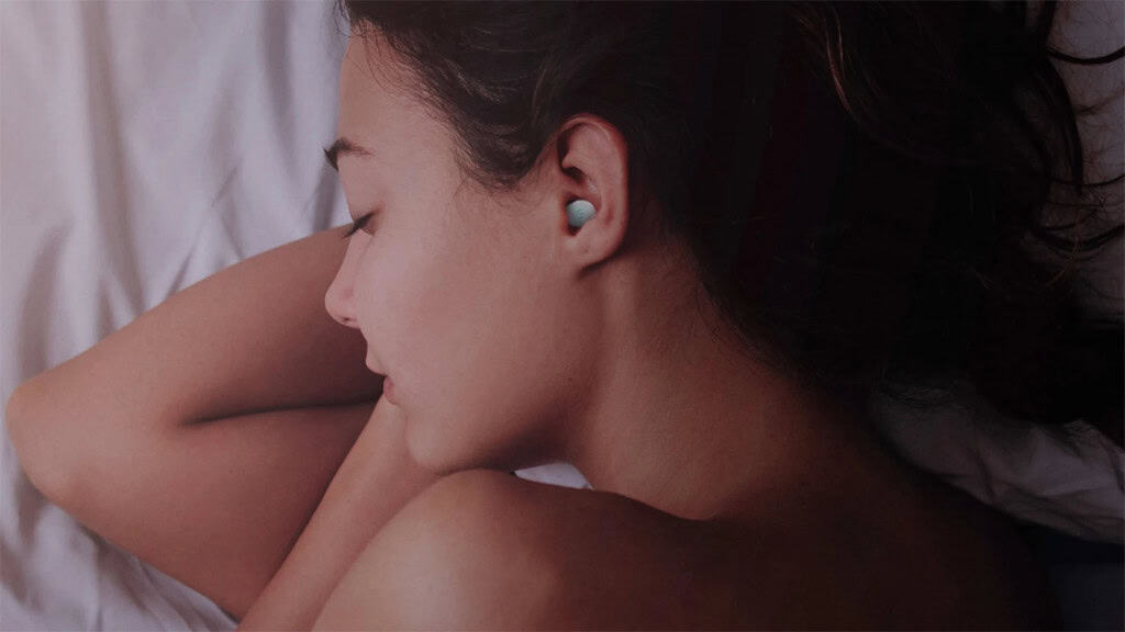 Quer comprar um fone Bluetooth? Veja o que você precisa saber antes Os fones com fio estão se tornando coisa do passado, e muitos celulares nem sequer possuem entrada P2. Nesse cenário, os fones Bluetooth deixam de ser apenas uma opção para quem busca liberdade de movimento e passam a ser praticamente essenciais. Quer comprar um fone Bluetooth? Veja o que você precisa saber antes