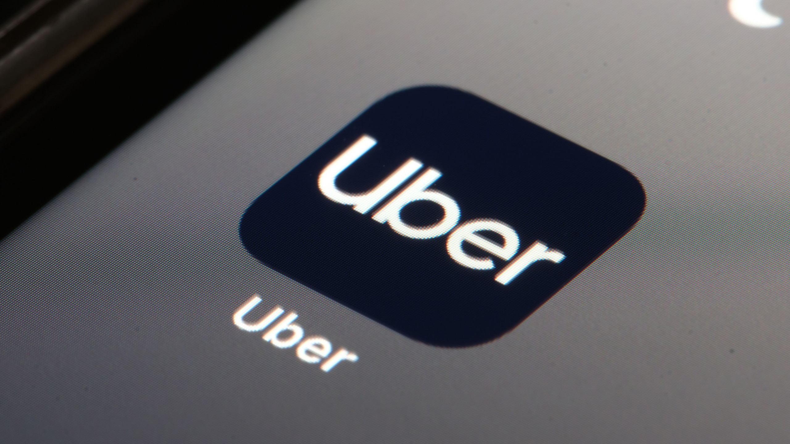 Uber anuncia que vai oferecer viagens de helicóptero