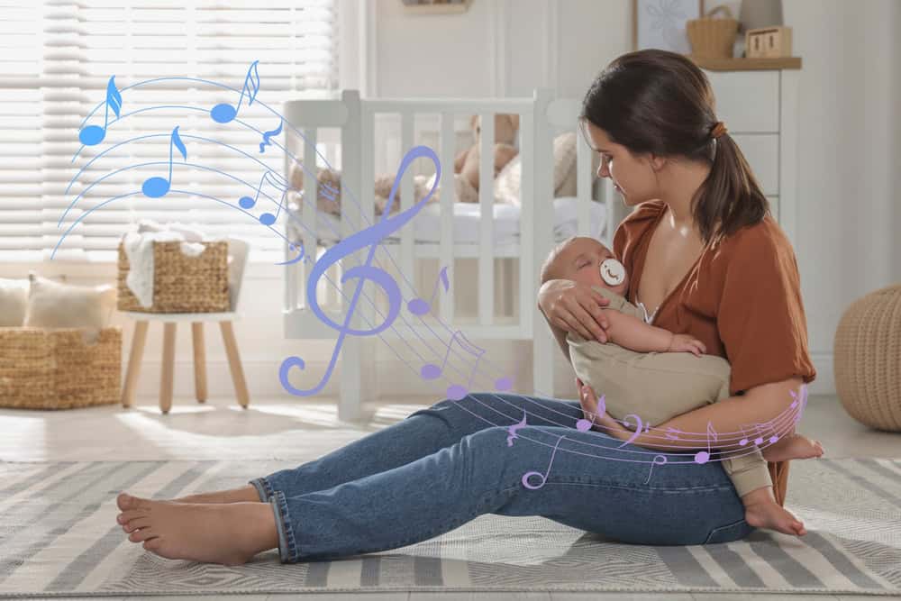 5 dicas para reaproveitar caixa de som velha, como as da JBL Você tem uma caixa de som velha, como as da JBL, em sua casa e está planejando jogá-la fora? Saiba que existem diversas maneiras de reaproveitá-la e evitar que ela se torne apenas um lixo eletrônico. Continue a leitura e veja algumas das principais coisas que podem ser feitas com o item. Criança dormindo