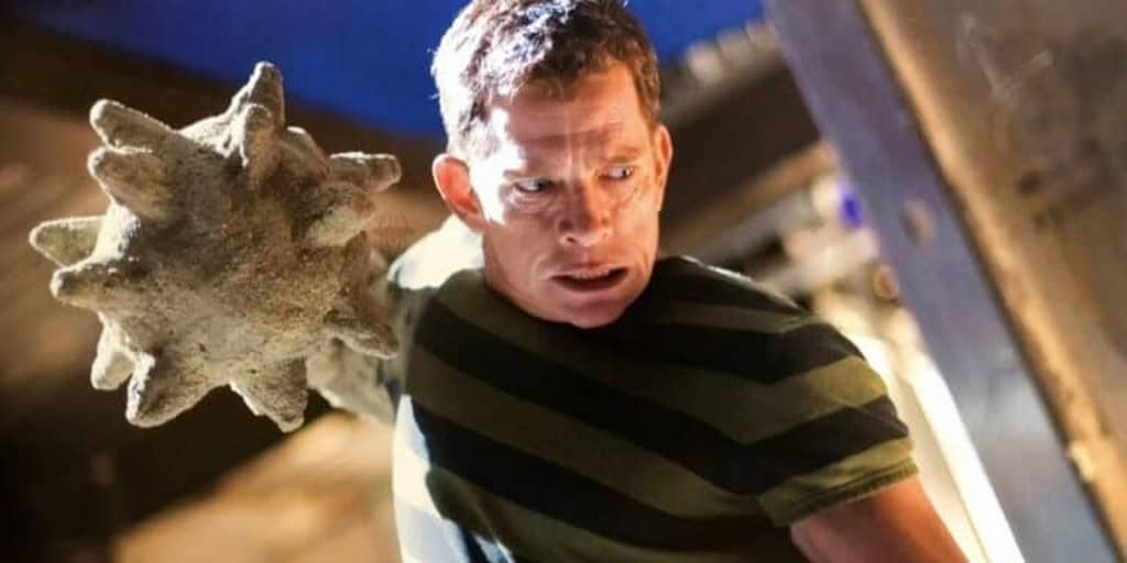 8 vilões icônicos dos filmes e animações de Homem-Aranha Ao longo de mais de seis décadas de histórias, o universo do Homem-Aranha se consolidou não apenas pela figura carismática e humana do herói, mas também por uma galeria de vilões icônicos que desafiam o Cabeça-de-Teia física e emocionalmente nos quadrinhos, nas telas e nos games. O ator Thomas Haden Church no papel do vilão Homem-Areia filmes da franquia Homem-Aranha