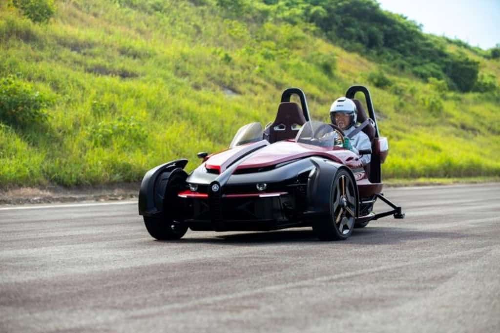 Yamaha apresenta motos autônomas, elétricas e movidas a hidrogênio no Japão; veja fotos A Yamaha Motor surpreendeu o público ao anunciar seis novos protótipos que estarão em destaque no Japan Mobility Show 2025, que acontece de 29 de outubro a 9 de novembro em Tóquio. Triciclo elétrico da Yamaha aposta em direção nas três rodas e sensação inédita ao dirigir