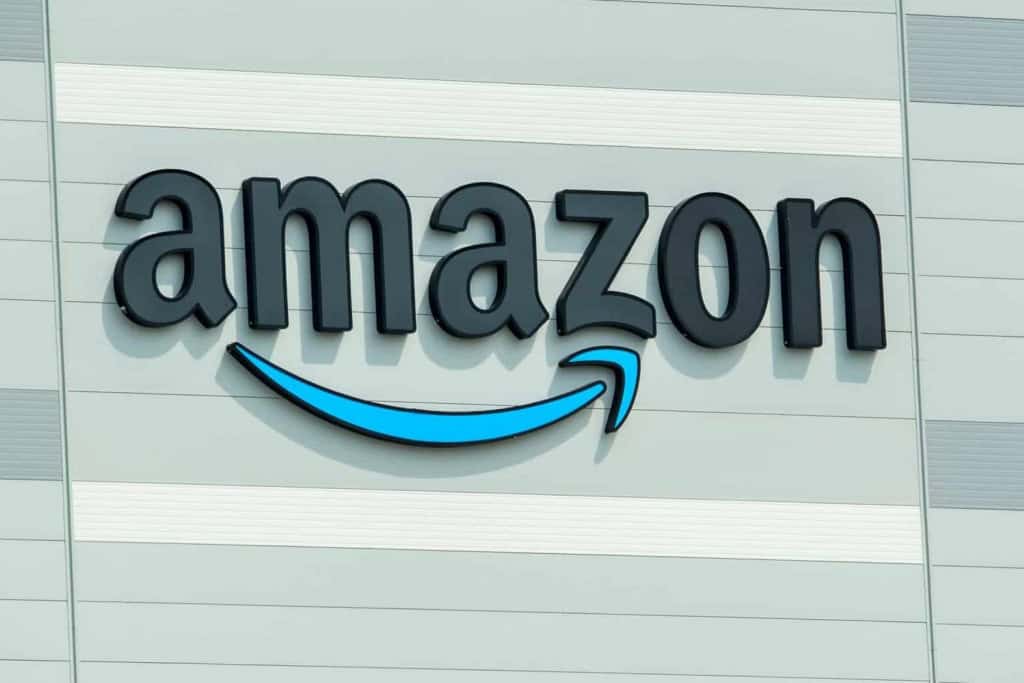 Fachada de prédio da Amazon