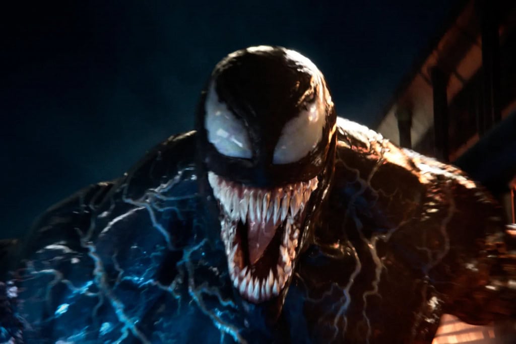 8 vilões icônicos dos filmes e animações de Homem-Aranha Ao longo de mais de seis décadas de histórias, o universo do Homem-Aranha se consolidou não apenas pela figura carismática e humana do herói, mas também por uma galeria de vilões icônicos que desafiam o Cabeça-de-Teia física e emocionalmente nos quadrinhos, nas telas e nos games. O ator Tom Hardy no papel de um dos vilões mais icônicos do Universo Homem-Aranha, Venom